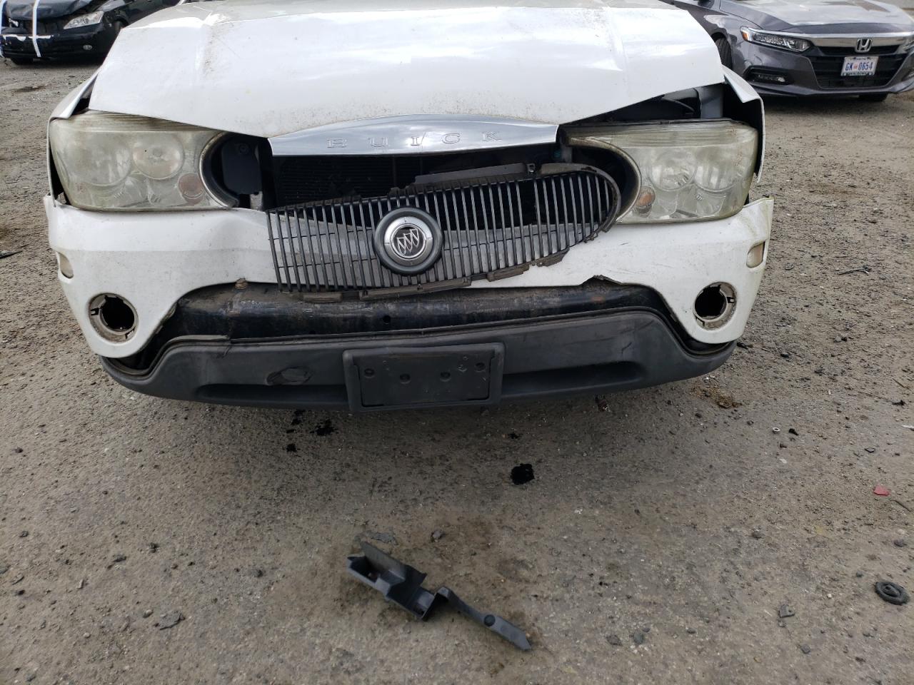Photo 9 from auction – 2005 BUICK RAINIER CX with VIN 5GADT13S752255690