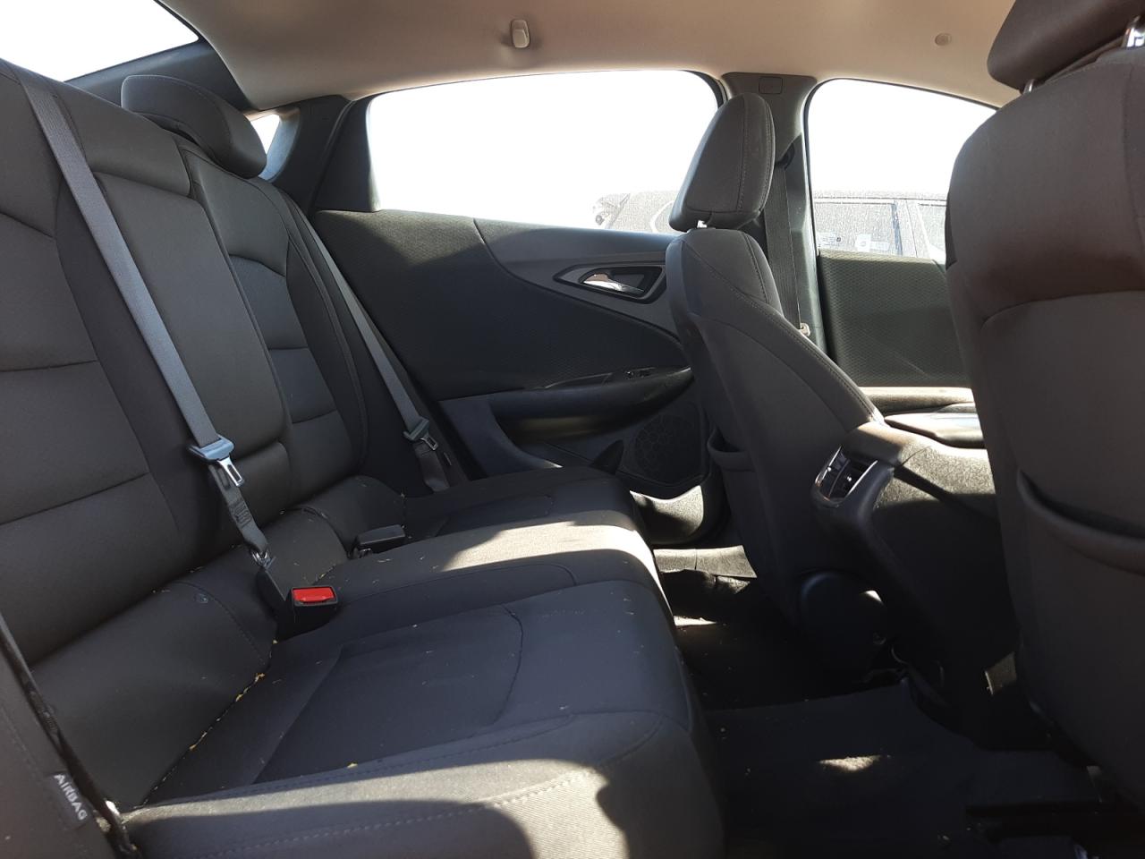 Photo 6 from auction – 2019 CHEVROLET MALIBU LT with VIN 1G1ZD5ST2KF186598
