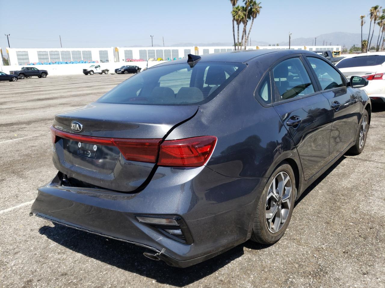 Photo 4 from auction – 2020 KIA FORTE FE with VIN 3KPF24AD9LE252533