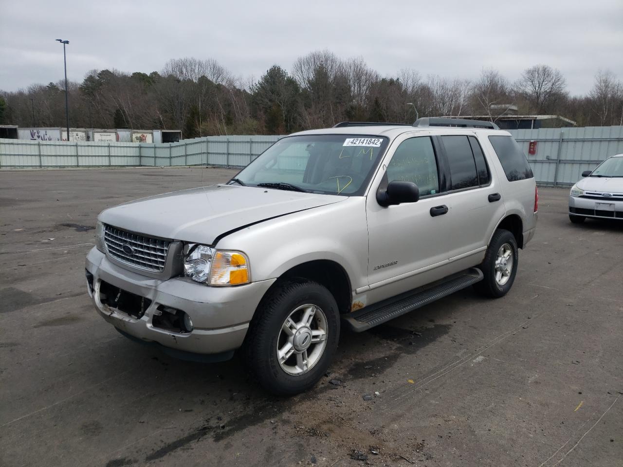 Photo 2 from auction – 2005 FORD EXPLORER X with VIN 1FMZU73E55UA68155