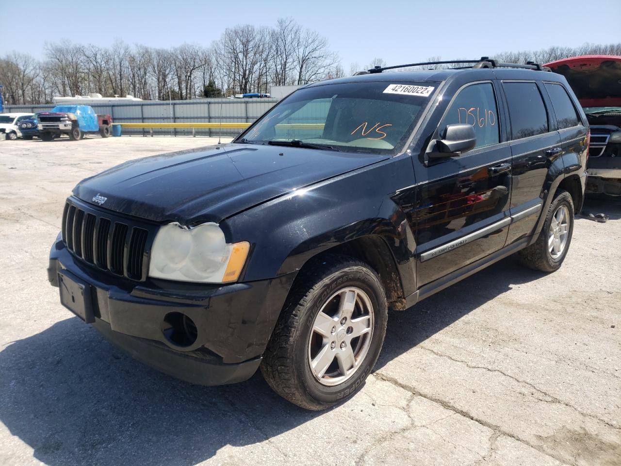 Photo 2 from auction – 2007 JEEP GRAND CHER with VIN 1J8GR48K07C556280