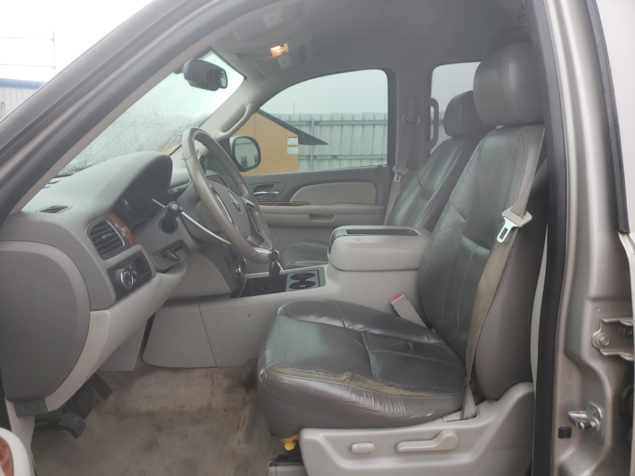 Photo 5 from auction – 2007 GMC YUKON with VIN 1GKFC13J37J148874