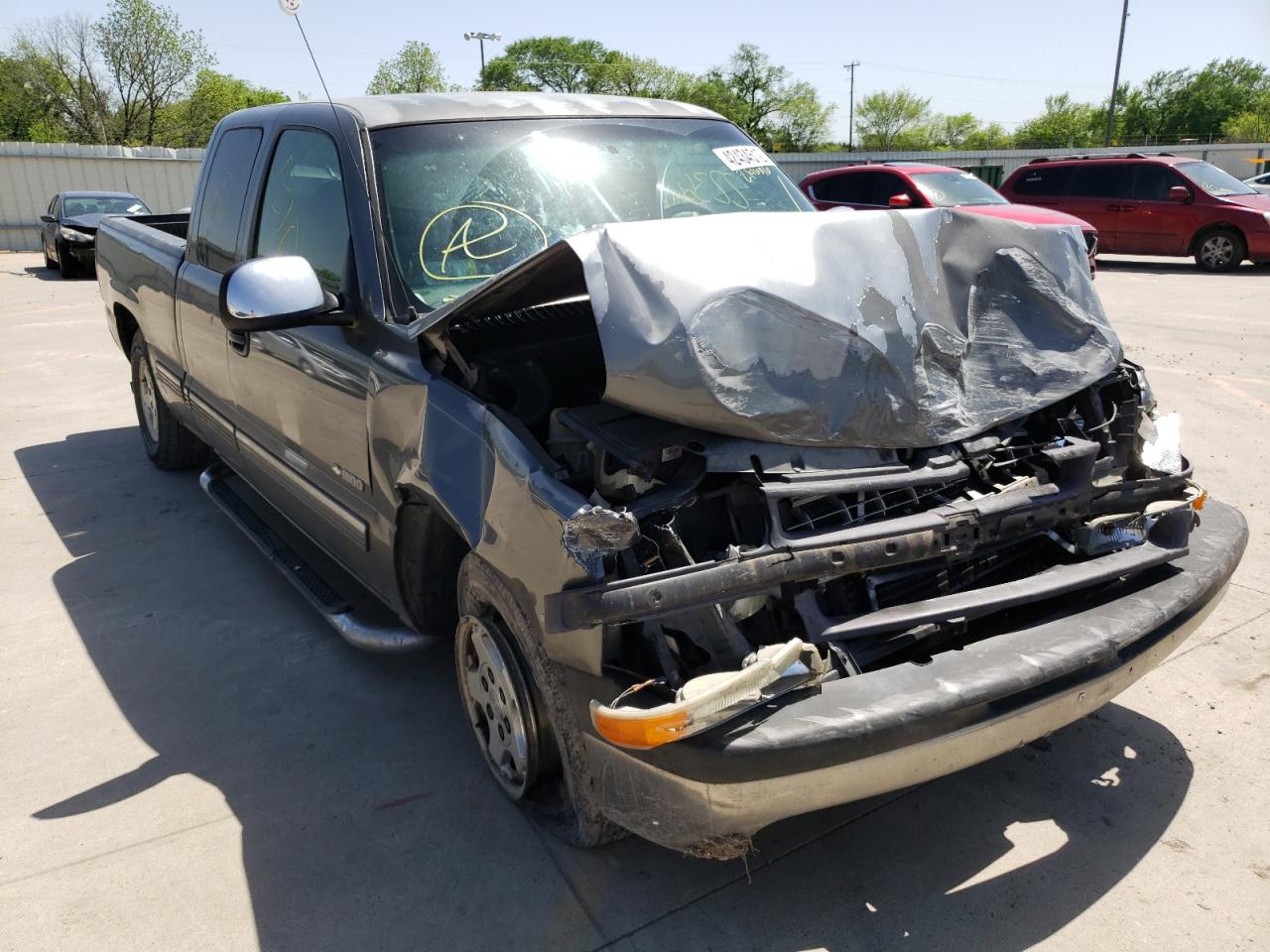 CHEVROLET SILVERADO 2001 with VIN 2GCEC19T511214696 - Photo from auction