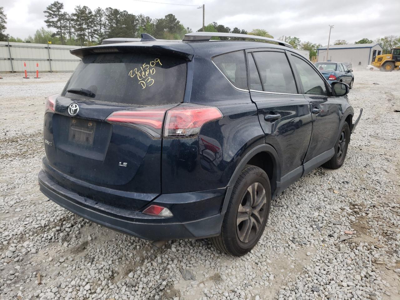 Photo 4 from auction – 2018 TOYOTA RAV4 LE with VIN JTMZFREVXJJ190822