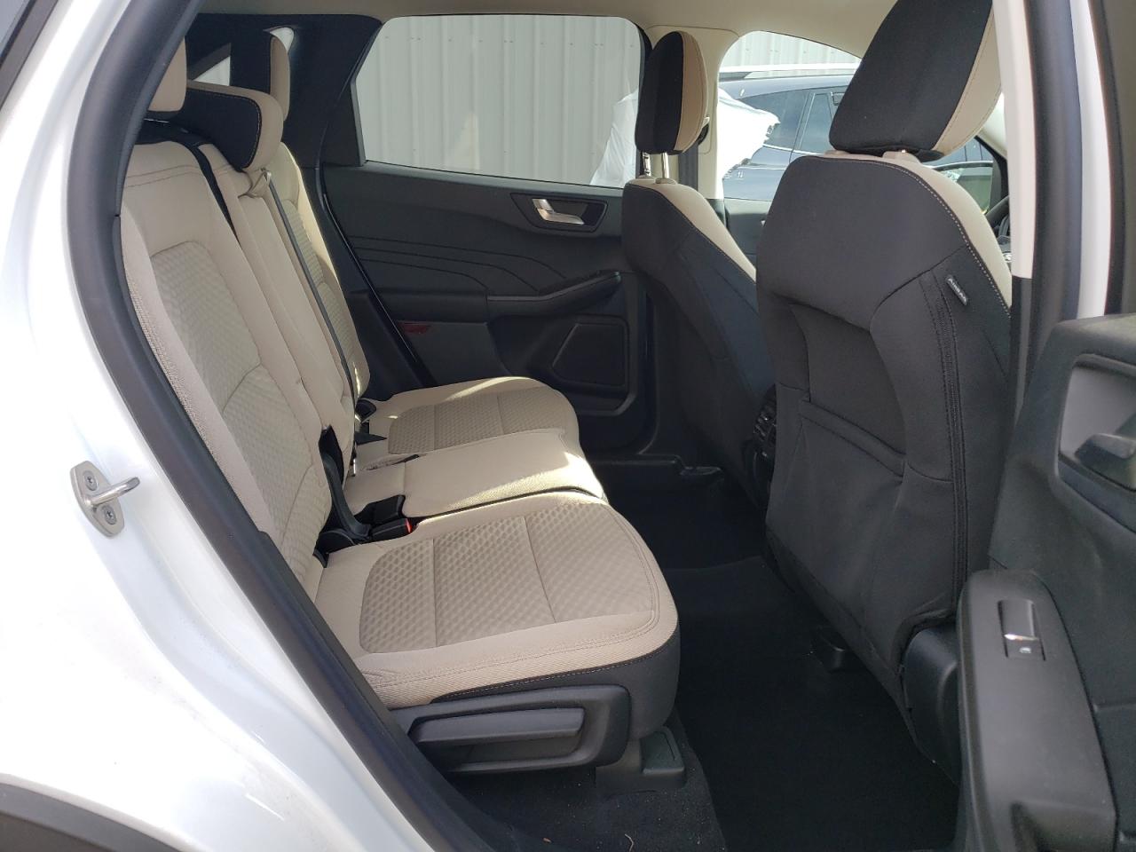 Photo 6 from auction – 2021 FORD ESCAPE SE with VIN 1FMCU0G61MUB07788