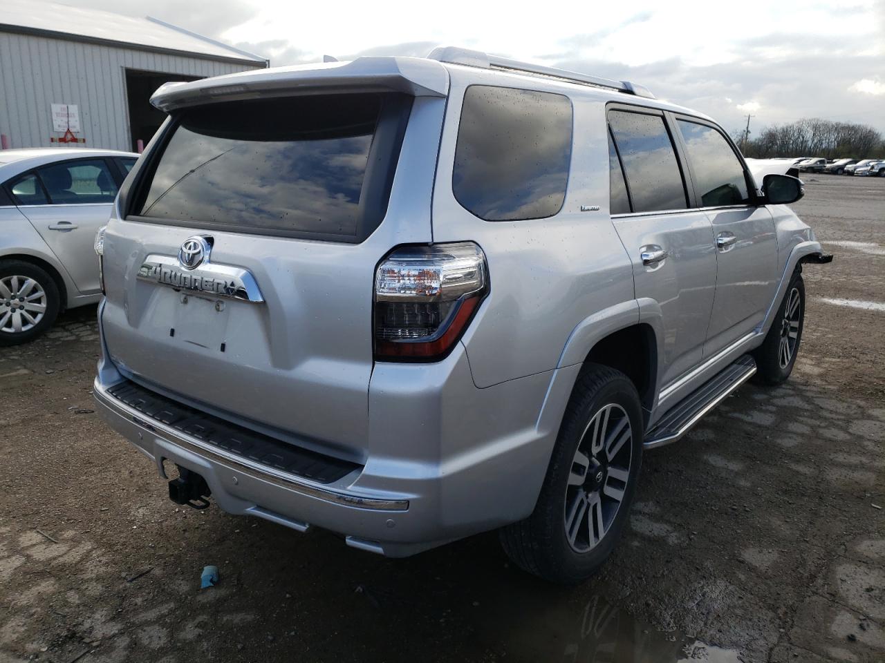 Photo 4 from auction – 2016 TOYOTA 4RUNNER SR with VIN JTEBU5JRXG5394526