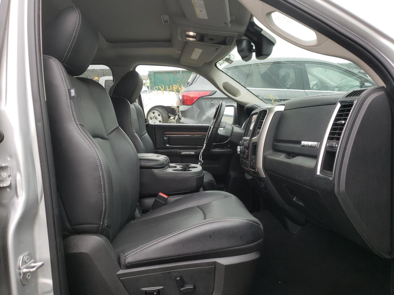 Photo 5 from auction – 2018 RAM 1500 LARAM with VIN 1C6RR7NT8JS212036