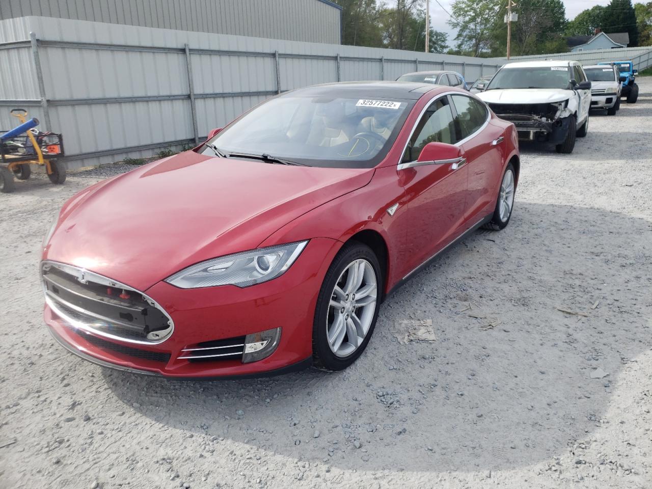Photo 2 from auction – 2013 TESLA MODEL S with VIN 5YJSA1DN1DFP07763