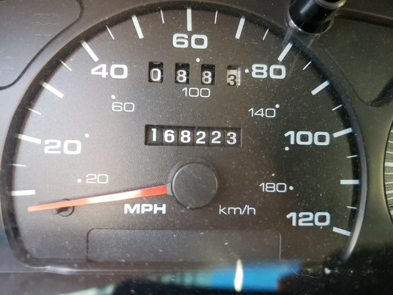 Photo 8 from auction – 2000 FORD TAURUS SEL with VIN 1FAFP56S3YG192311