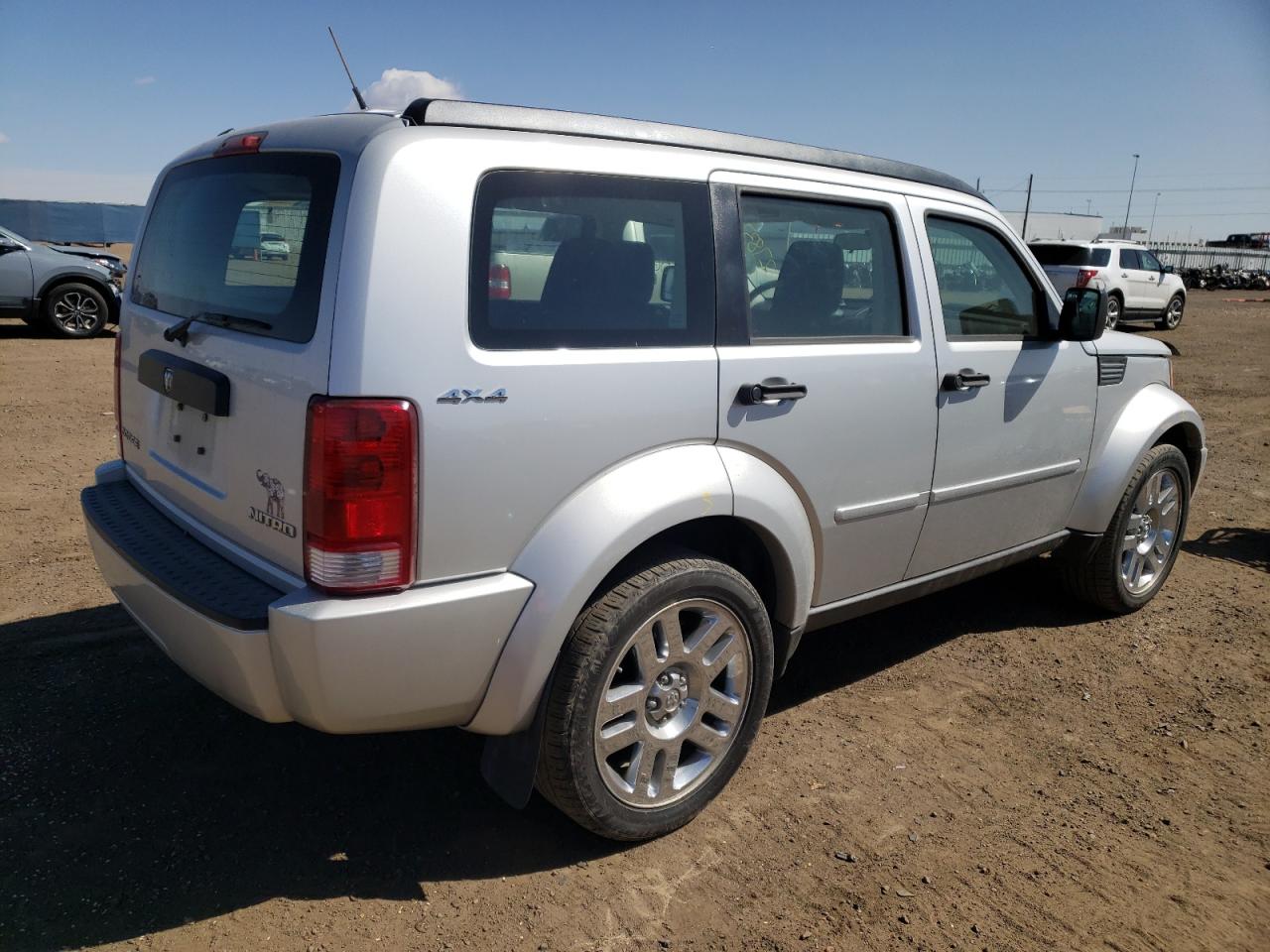 Photo 4 from auction – 2009 DODGE NITRO SE with VIN 1D8GU28K99W523971
