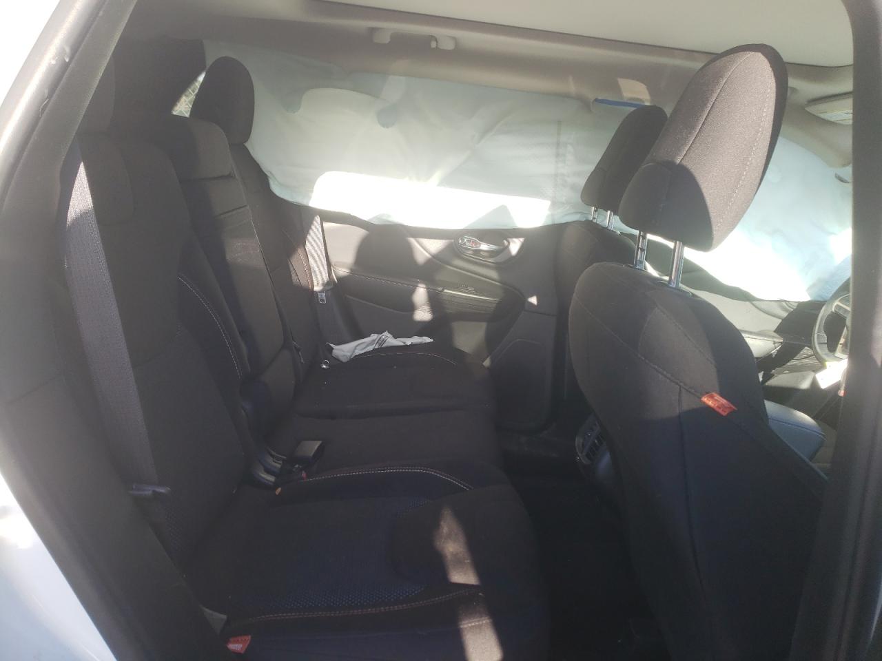 Photo 6 from auction – 2017 JEEP CHEROKEE L with VIN 1C4PJMCS3HW546302