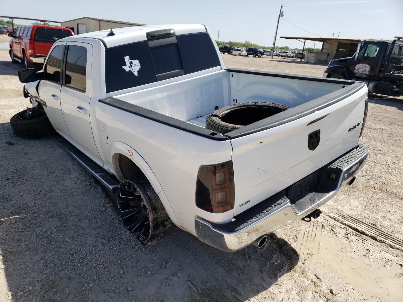 Photo 3 from auction – 2016 RAM 1500 SLT with VIN 1C6RR7LT3GS105004