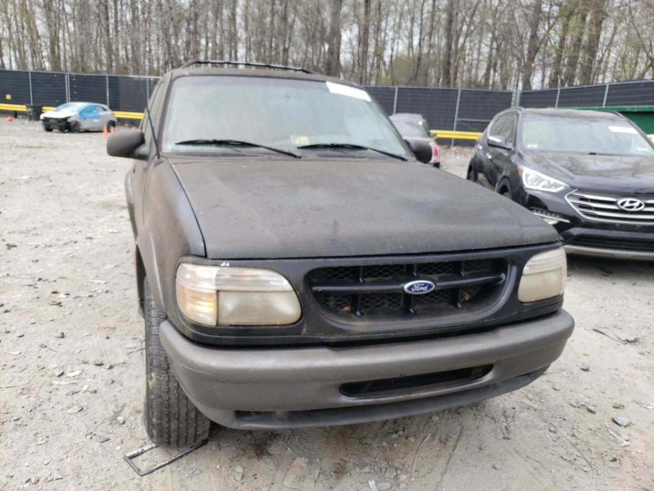 Photo 9 from auction – 1998 FORD EXPLORER with VIN 1FMYU24E5WUC79709