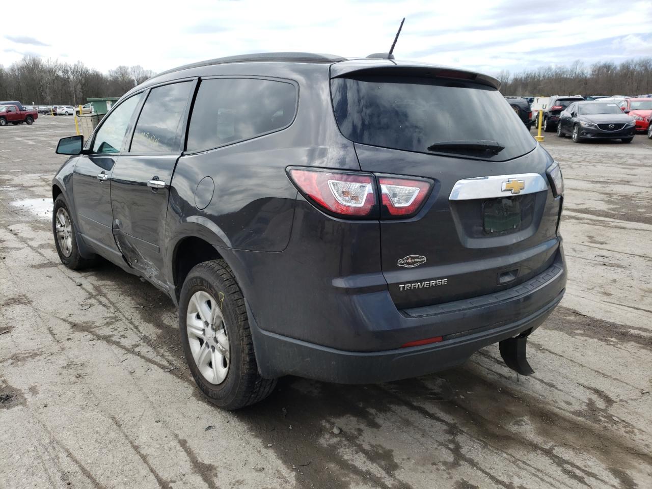 Photo 3 from auction – 2017 CHEVROLET TRAVERSE L with VIN 1GNKRFEDXHJ173955