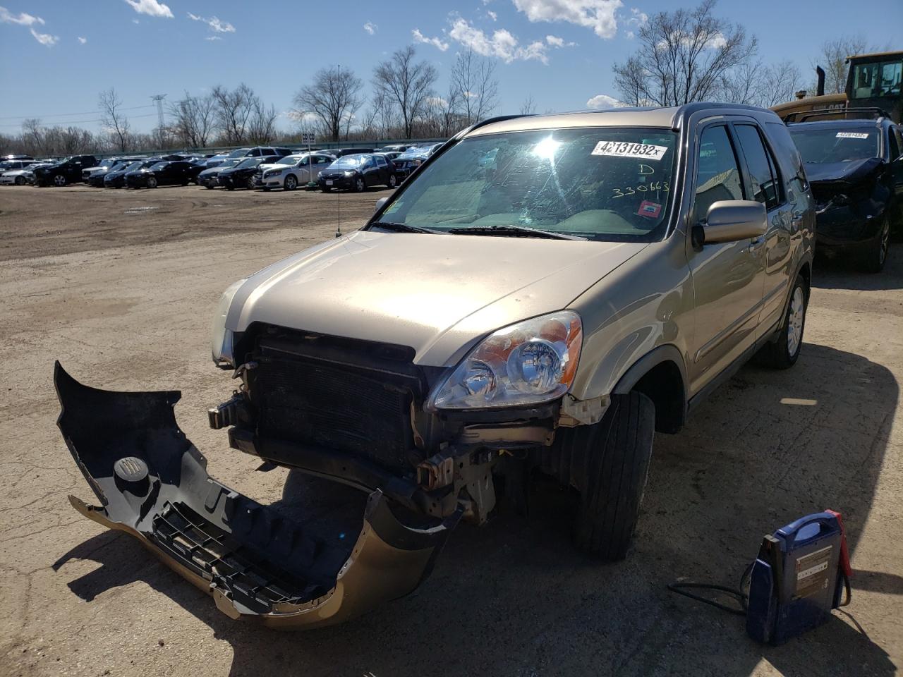 Photo 14 from auction – 2005 HONDA CR-V SE with VIN SHSRD78975U330663