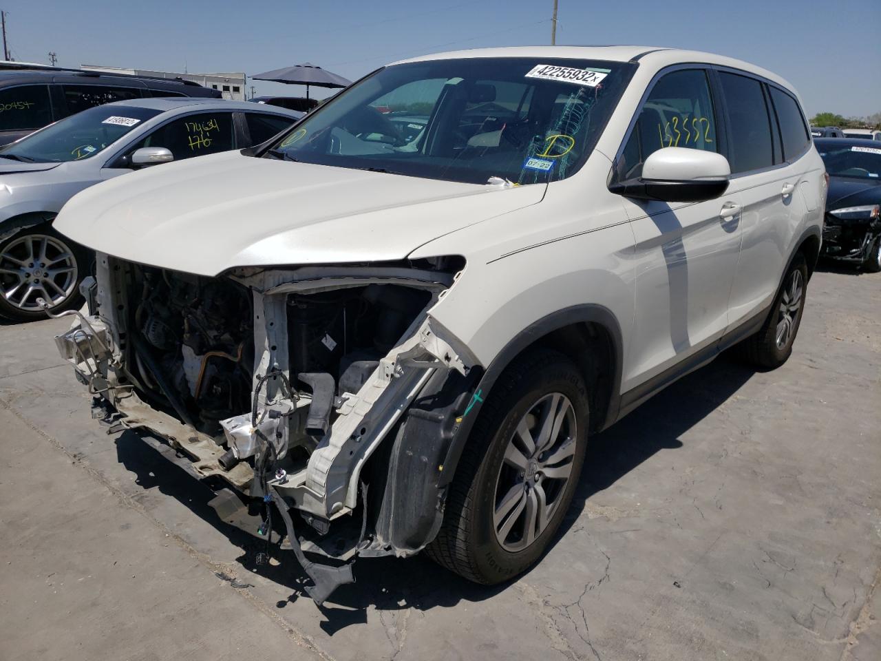 Photo 2 from auction – 2017 HONDA PILOT EXL with VIN 5FNYF5H50HB034757
