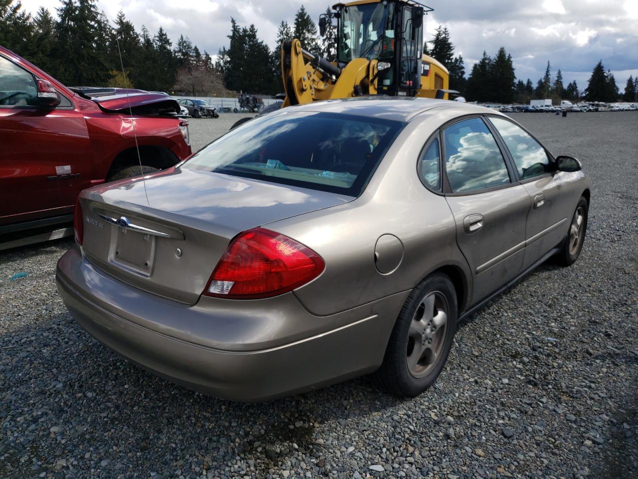 Photo 4 from auction – 2003 FORD TAURUS SE with VIN 1FAFP53U13G271958