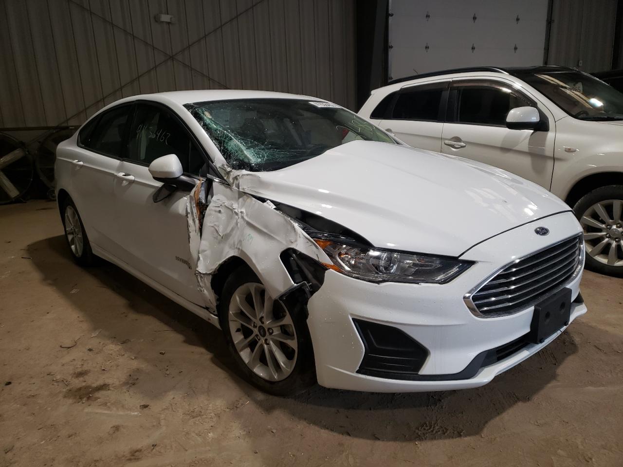 Photo 1 from auction – 2019 FORD FUSION SE with VIN 3FA6P0LU1KR242485