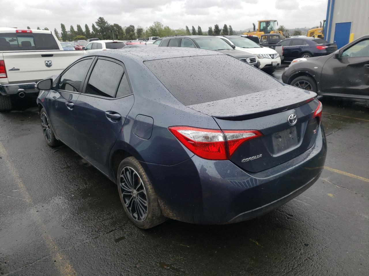 Photo 3 from auction – 2014 TOYOTA COROLLA L with VIN 5YFBURHE5EP119757