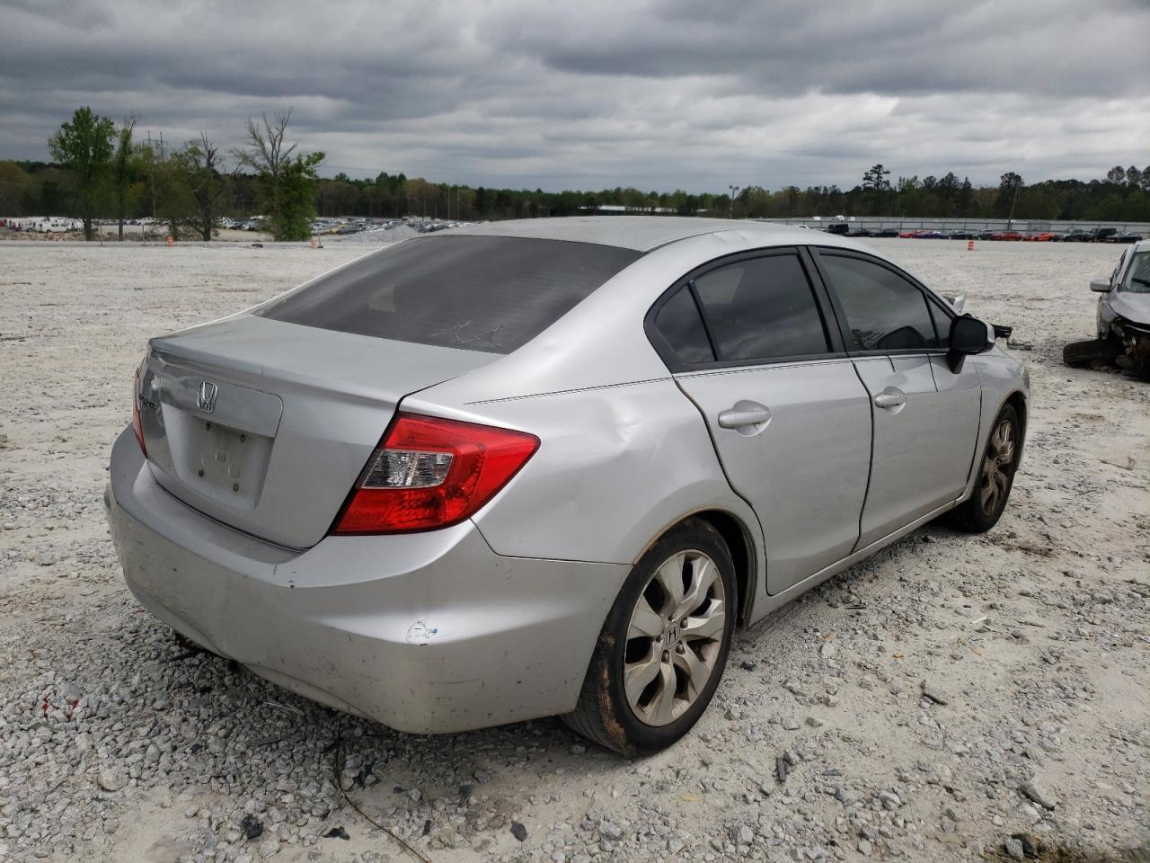 Photo 4 from auction – 2012 HONDA CIVIC LX with VIN 2HGFB2F58CH336046