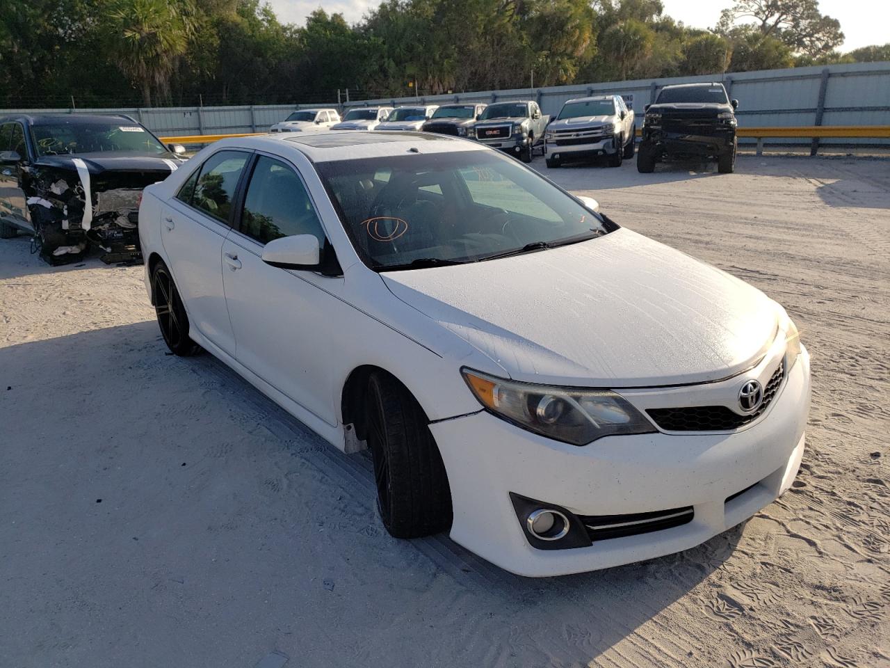 TOYOTA CAMRY L 2013 with VIN 4T1BF1FK6DU665257 - Photo from auction