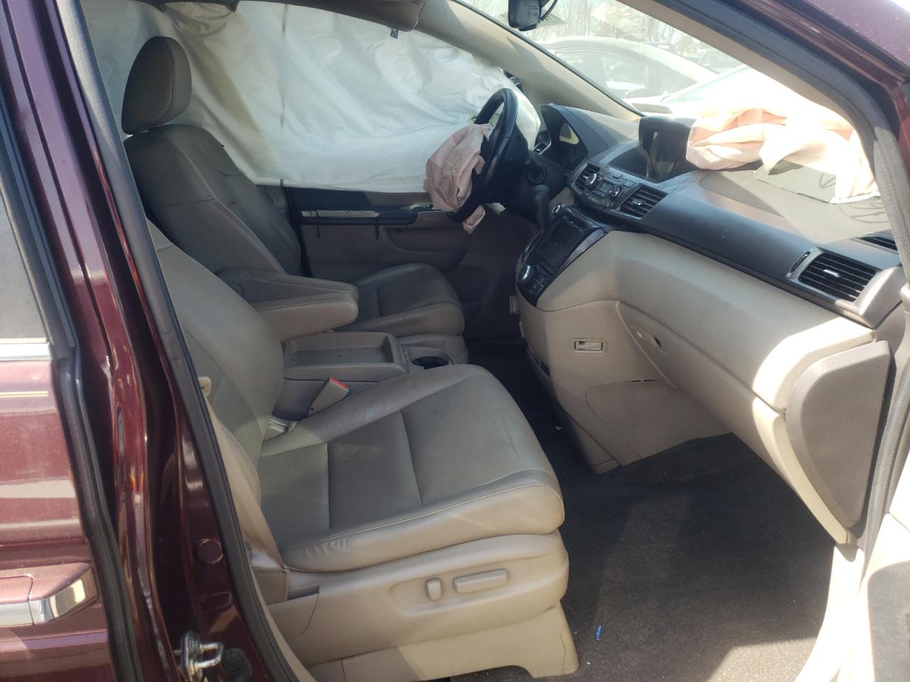 Photo 5 from auction – 2014 HONDA ODYSSEY EX with VIN 5FNRL5H62EB050573