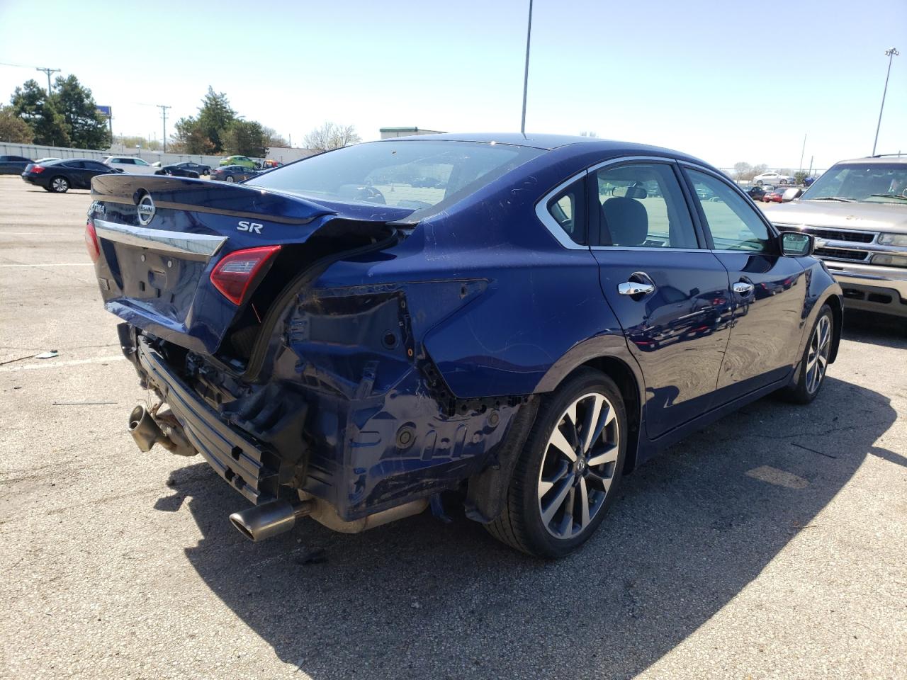 Photo 4 from auction – 2017 NISSAN ALTIMA 2.5 with VIN 1N4AL3AP4HC130890