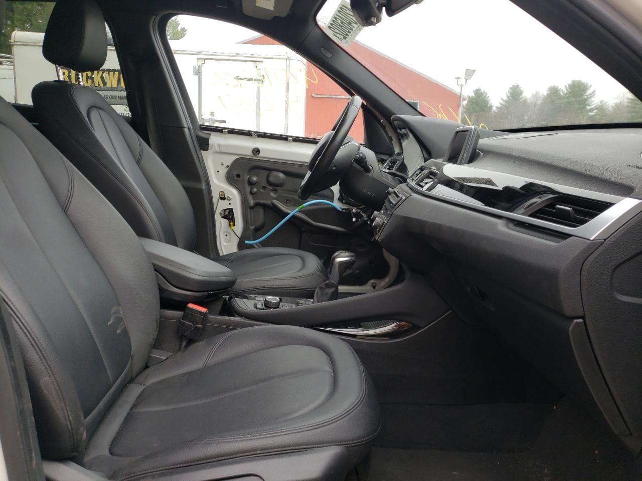 Photo 5 from auction – 2016 BMW X1 XDRIVE2 with VIN WBXHT3Z36G4A51181