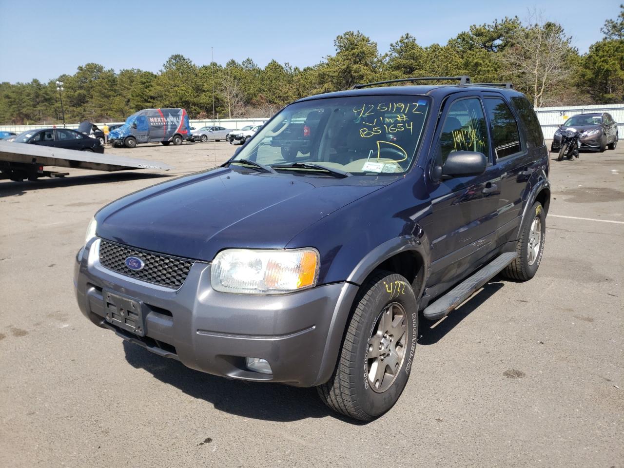 Photo 2 from auction – 2004 FORD ESCAPE XLT with VIN 1FMCU03154KB51654