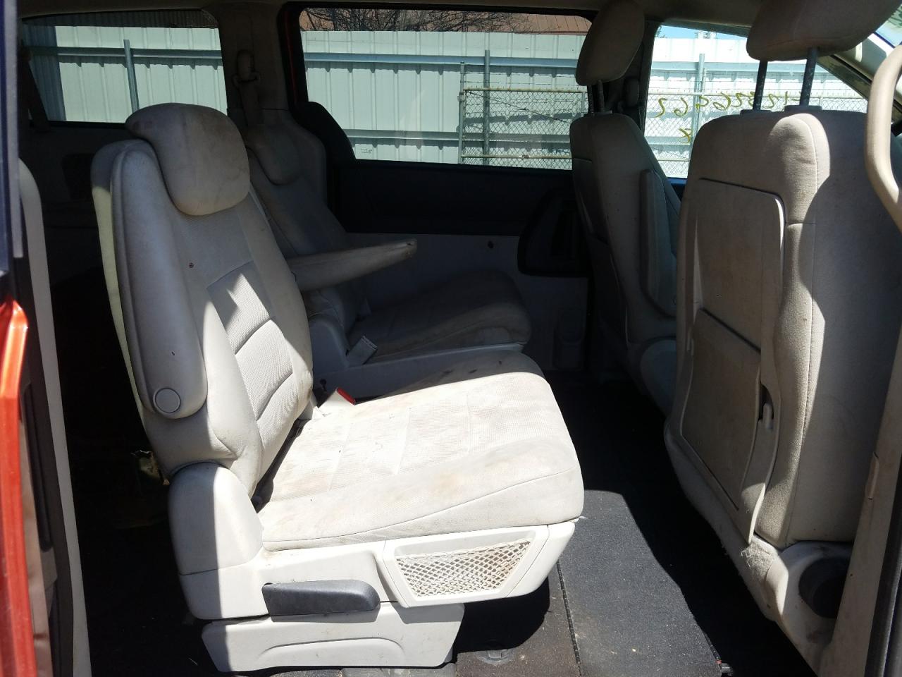 Photo 6 from auction – 2008 DODGE GRAND CARA with VIN 2D8HN54P28R737762