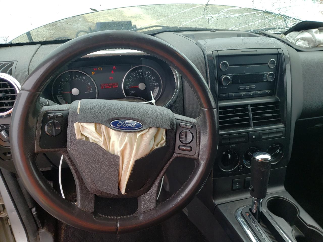 Photo 9 from auction – 2010 FORD EXPLORER X with VIN 1FMEU6DE1AUA19231