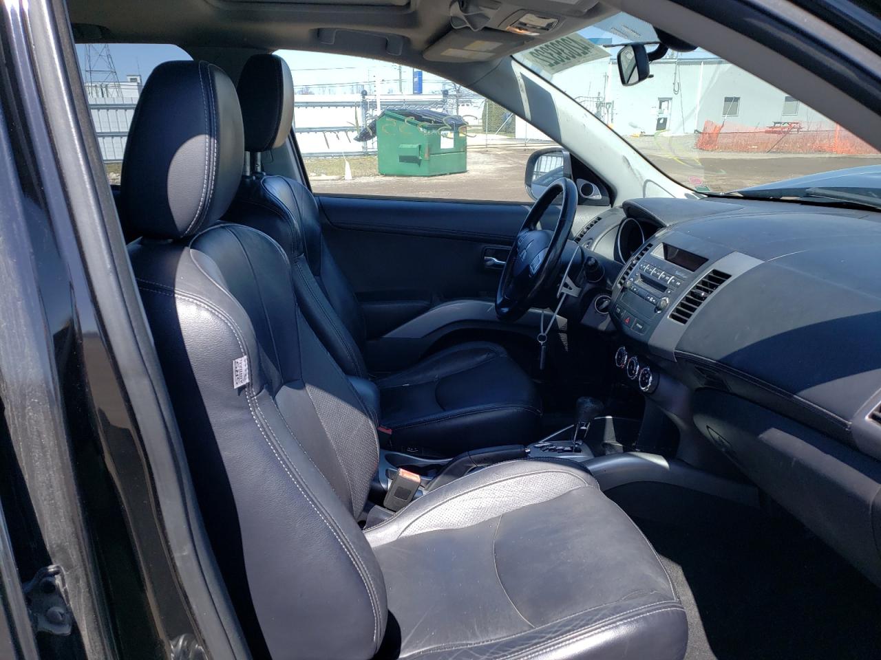 Photo 5 from auction – 2010 MITSUBISHI OUTLANDER with VIN JA4JT5AX1AZ607715