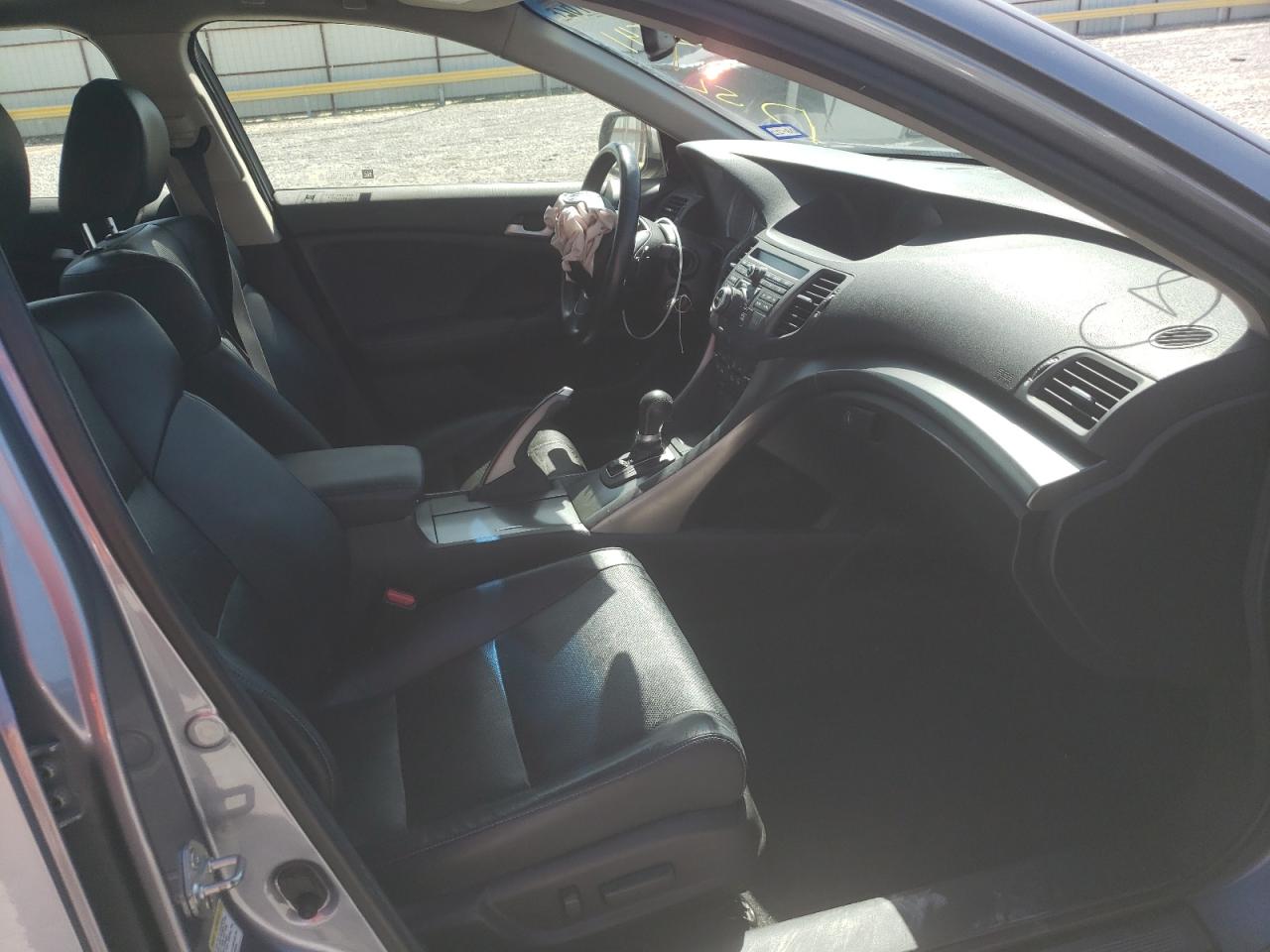 Photo 5 from auction – 2012 ACURA TSX TECH with VIN JH4CW2H67CC002541