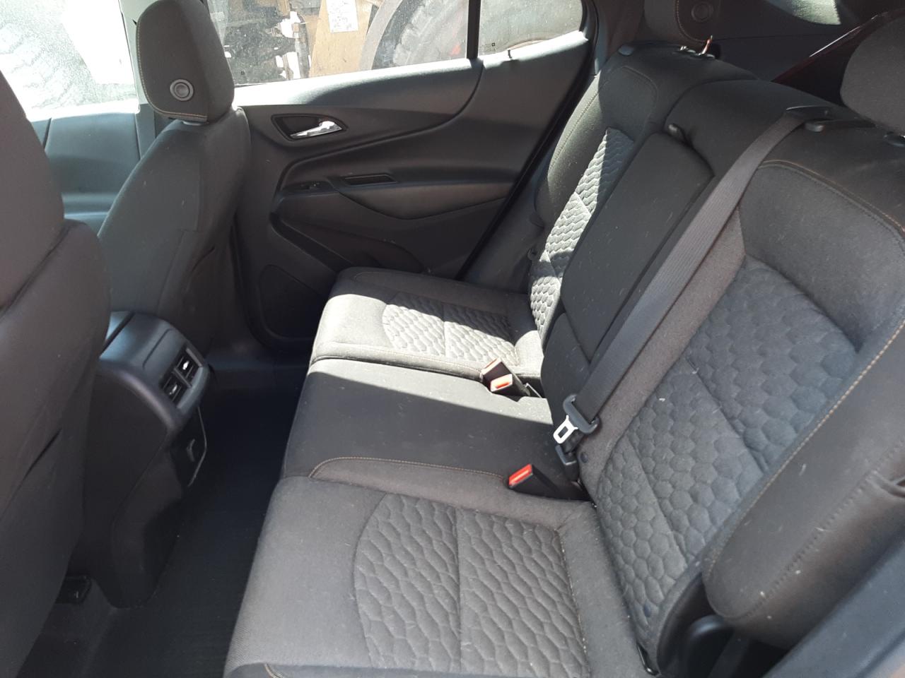 Photo 6 from auction – 2018 CHEVROLET EQUINOX LT with VIN 2GNAXJEV0J6131312