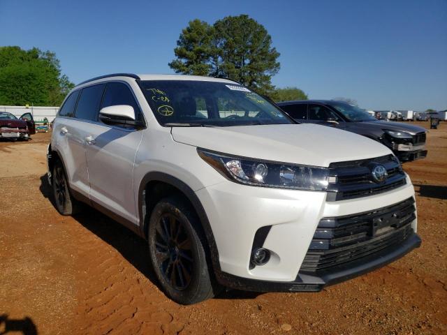 Photo 1 from auction – 2019 TOYOTA HIGHLANDER with VIN 5TDKZRFH3KS573670