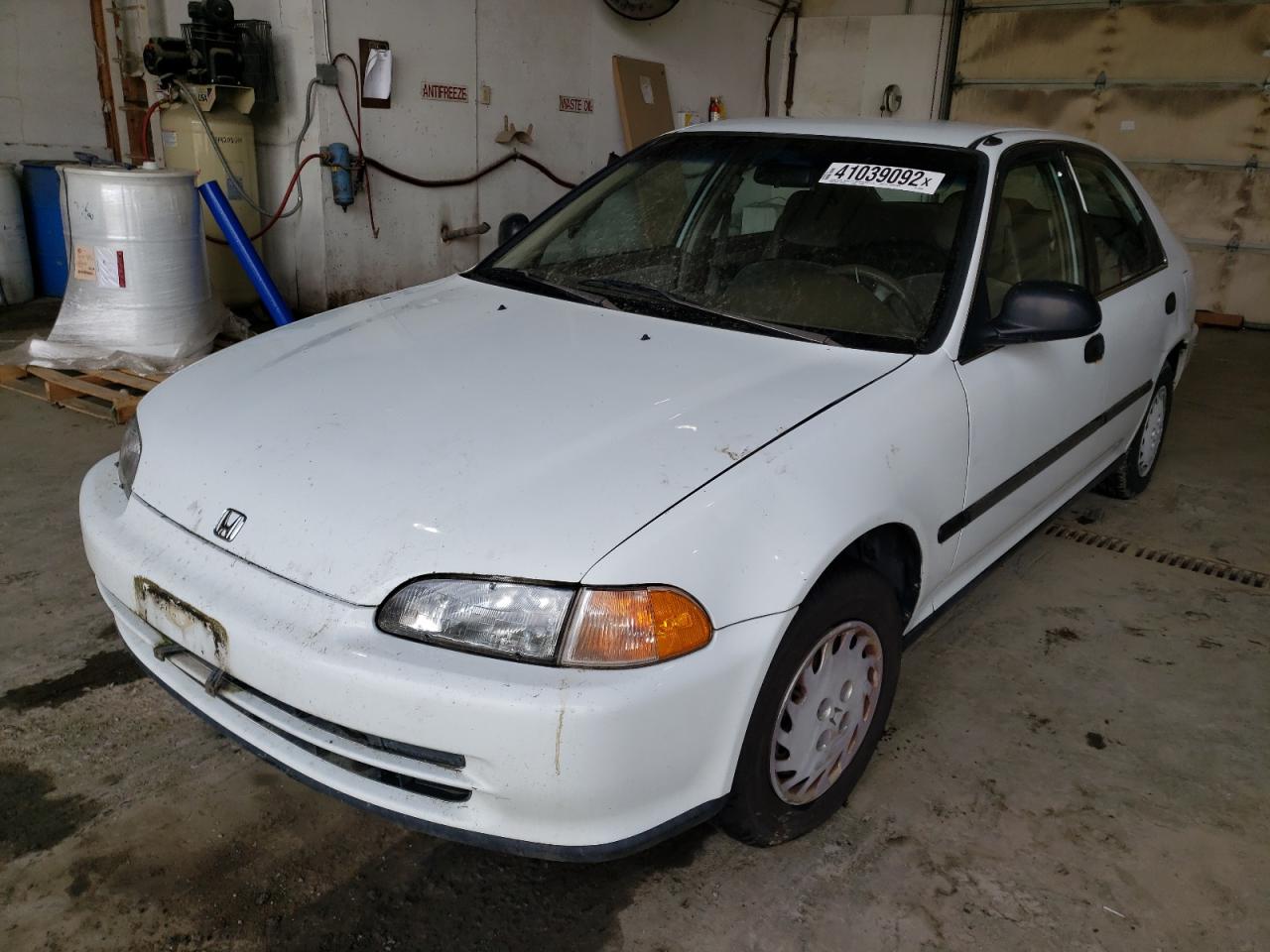 Photo 2 from auction – 1992 HONDA CIVIC LX with VIN JHMEG8552NS039655