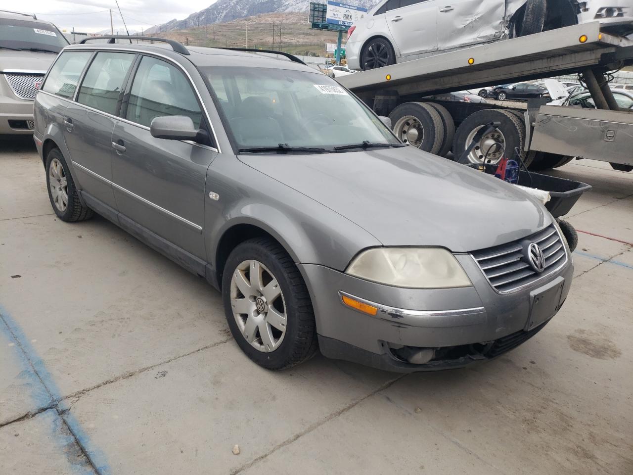 VOLKSWAGEN PASSAT 2003 with VIN WVWWH63B83E086345 - Photo from auction