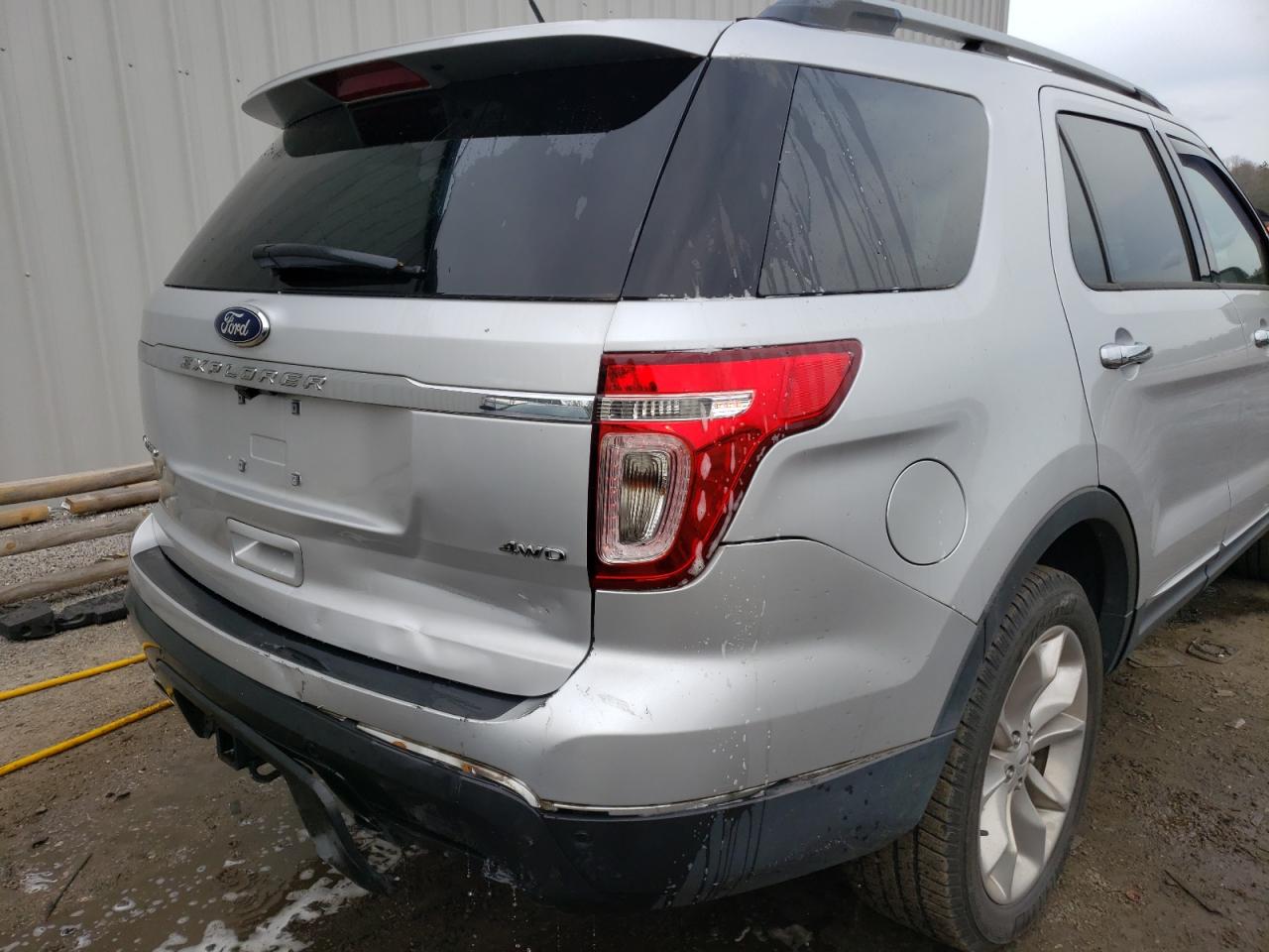 Photo 9 from auction – 2013 FORD EXPLORER L with VIN 1FM5K8F87DGC58360