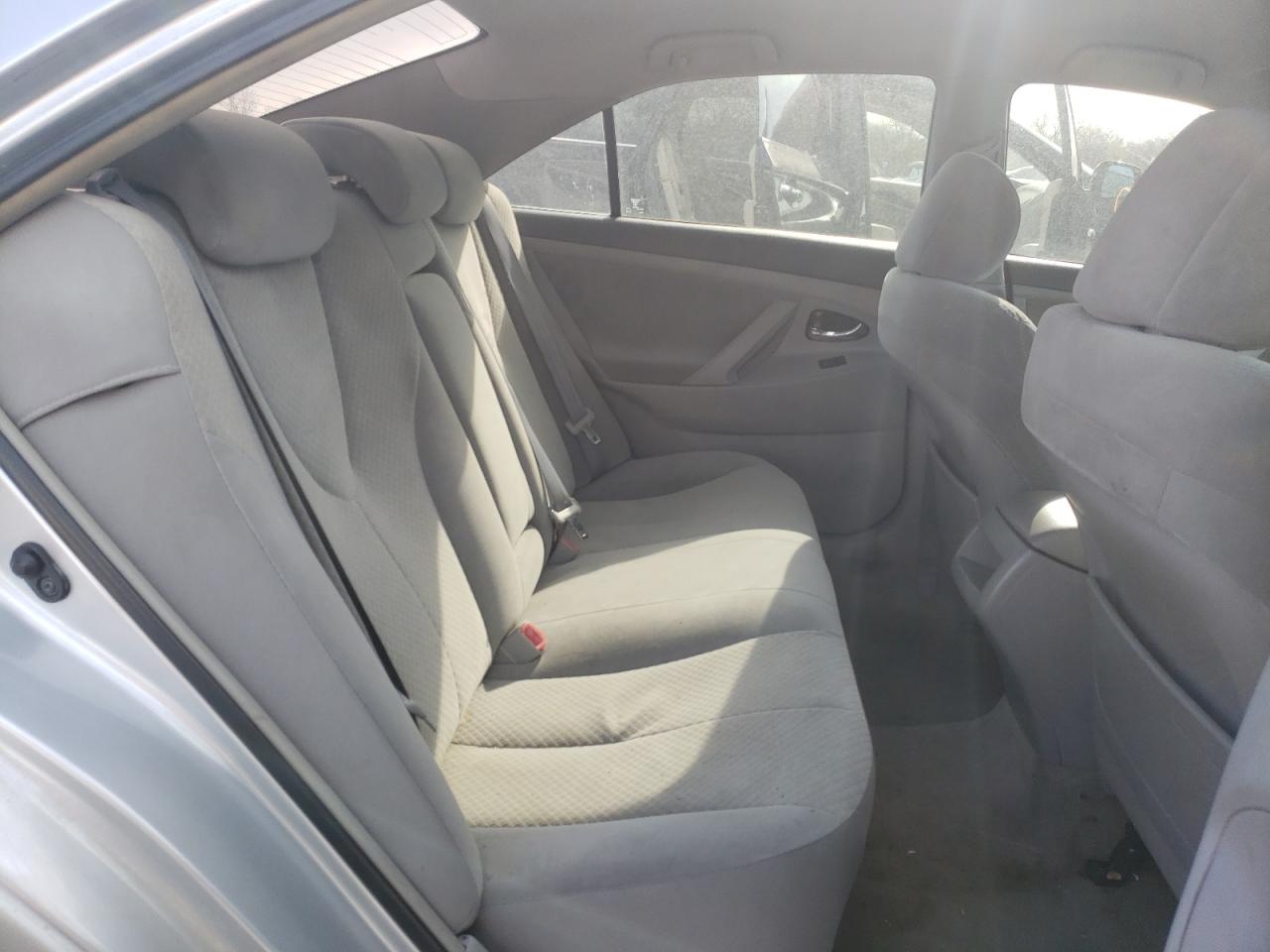 Photo 6 from auction – 2007 TOYOTA CAMRY CE with VIN 4T1BE46K07U115366