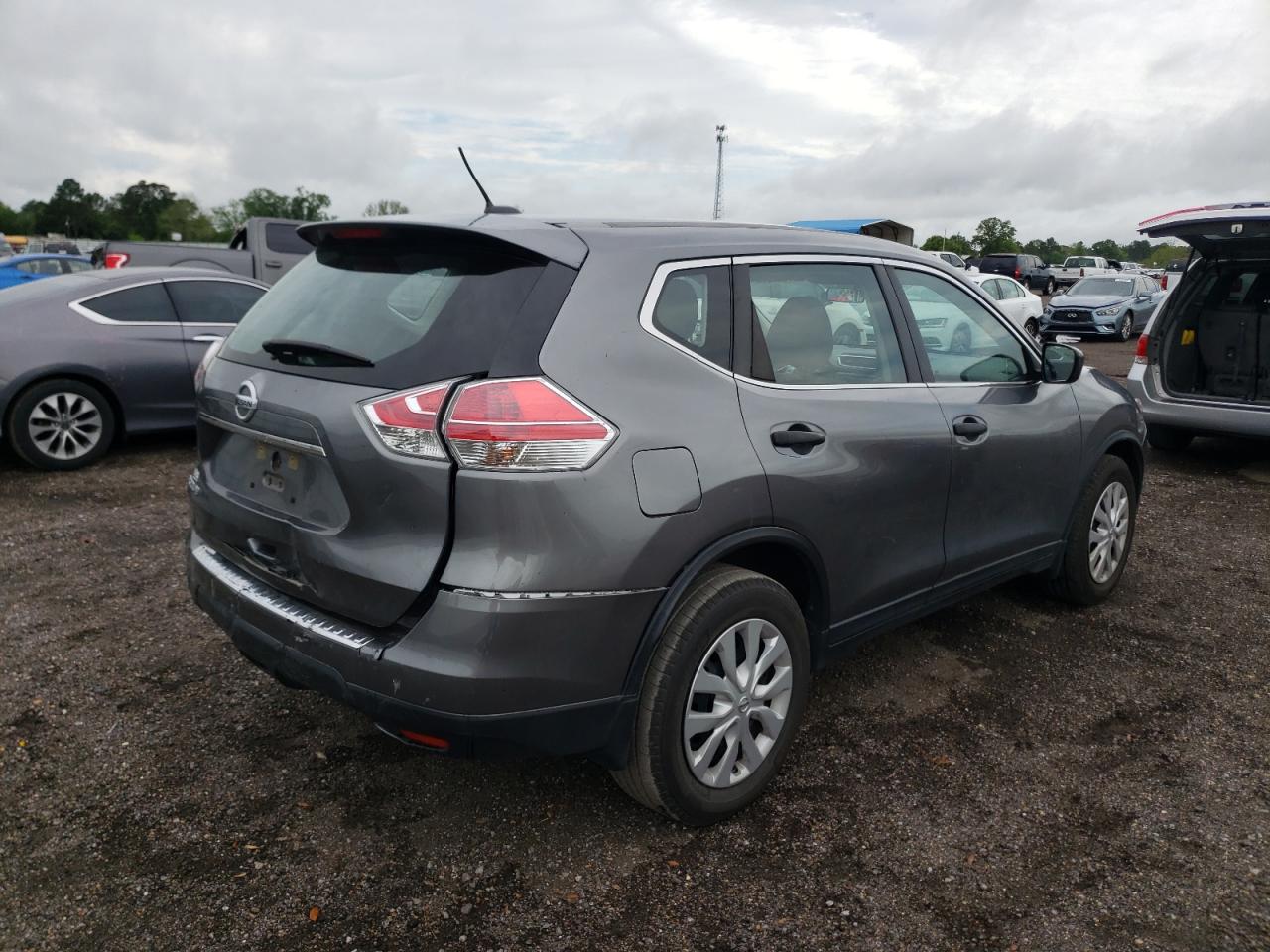 Photo 4 from auction – 2016 NISSAN ROGUE S with VIN KNMAT2MT0GP644630