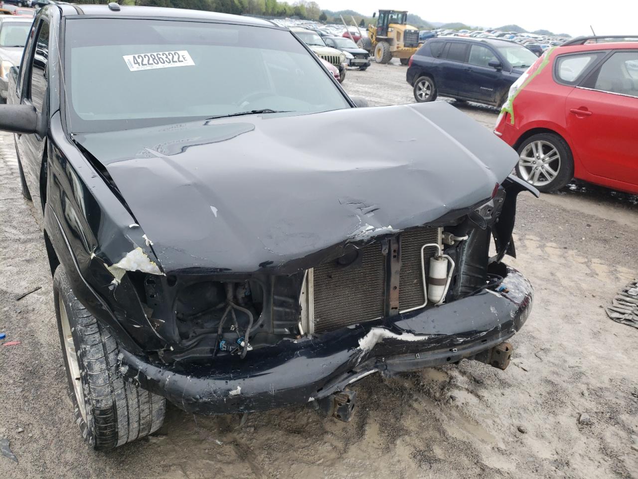 Photo 9 from auction – 2004 CHEVROLET COLORADO with VIN 1GCCS196648223736