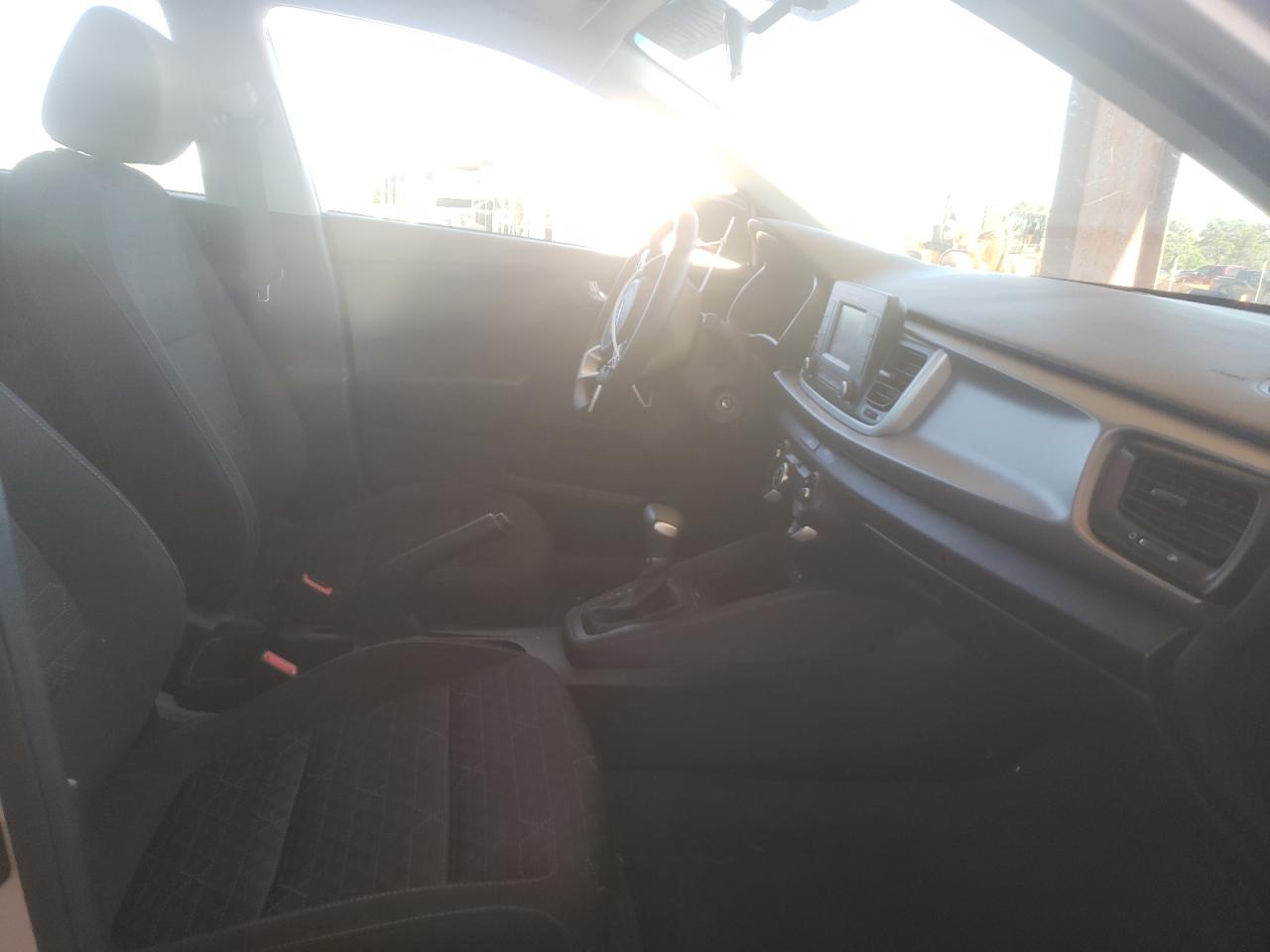 Photo 5 from auction – 2018 KIA RIO LX with VIN 3KPA25AB4JE045253
