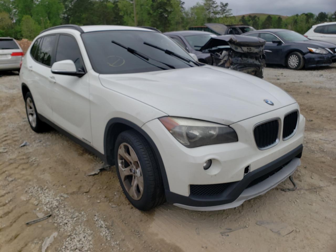 BMW X1 SDRIVE2 2015 with VIN WBAVM1C57FV315815 - Photo from auction