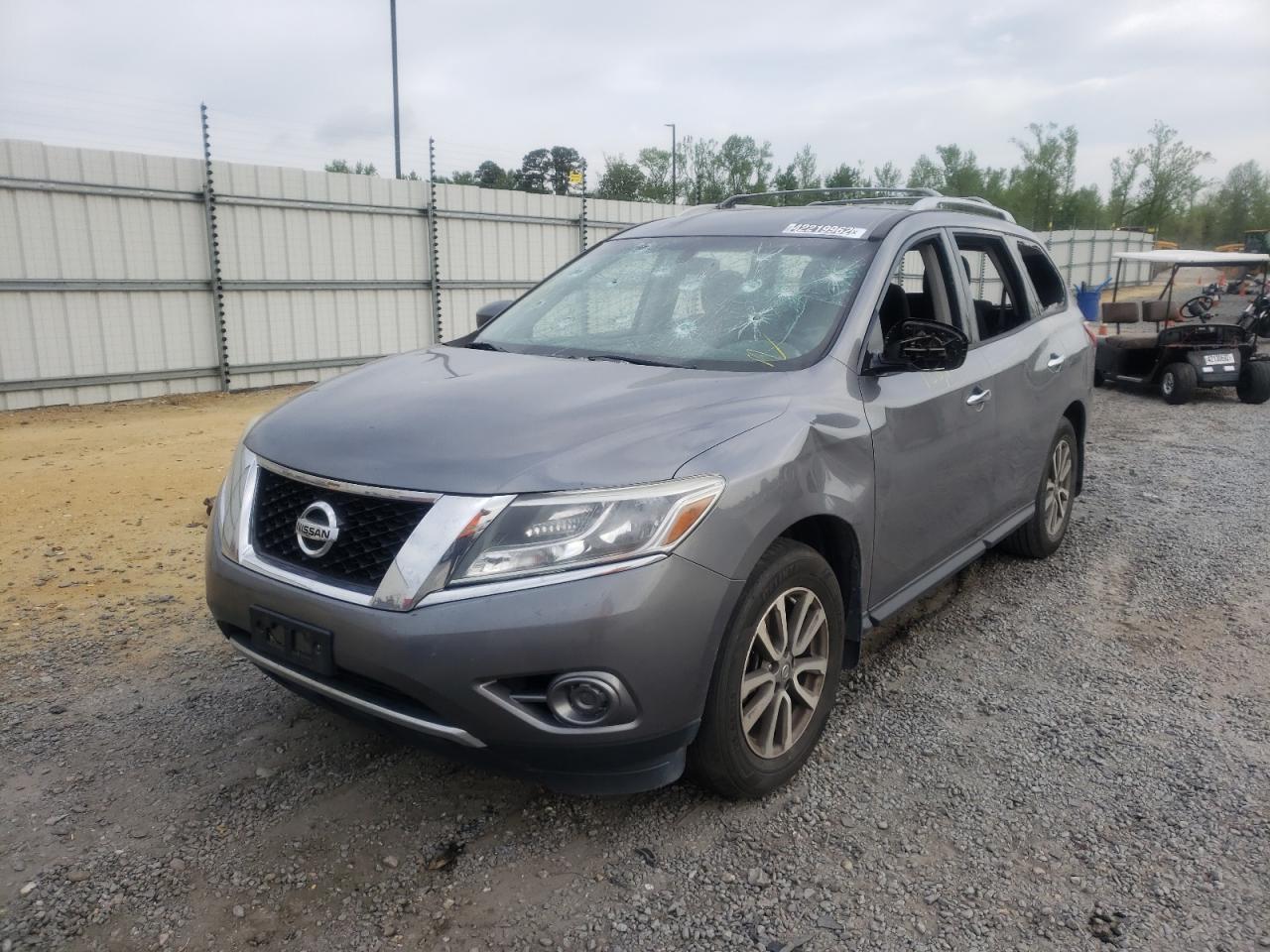Photo 2 from auction – 2015 NISSAN PATHFINDER with VIN 5N1AR2MM4FC677445