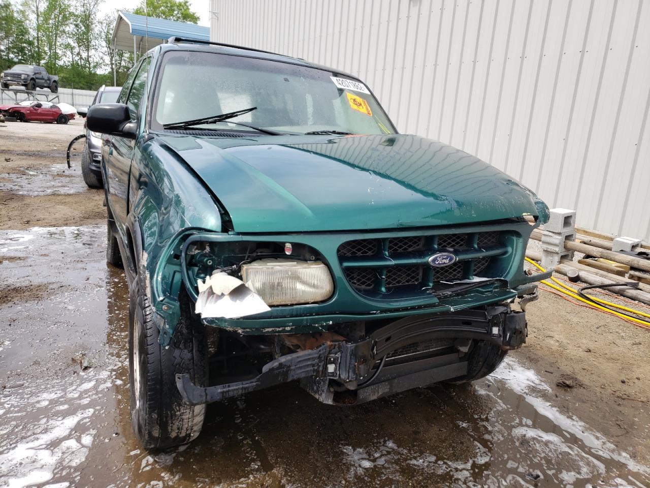 Photo 9 from auction – 1999 FORD EXPLORER with VIN 1FMYU22E7XUC01999