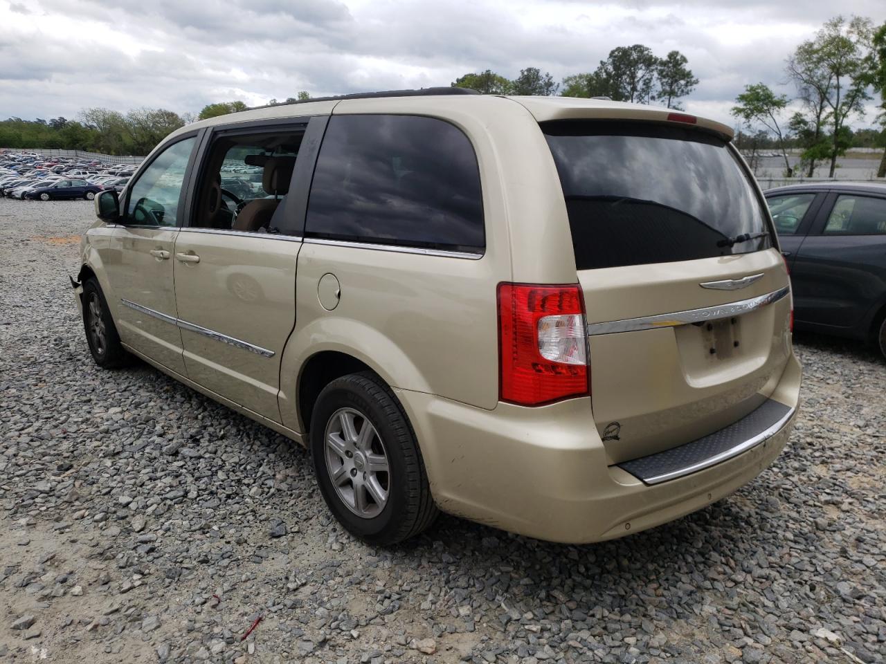 Photo 3 from auction – 2011 CHRYSLER TOWN & COU with VIN 2A4RR5DG3BR697829
