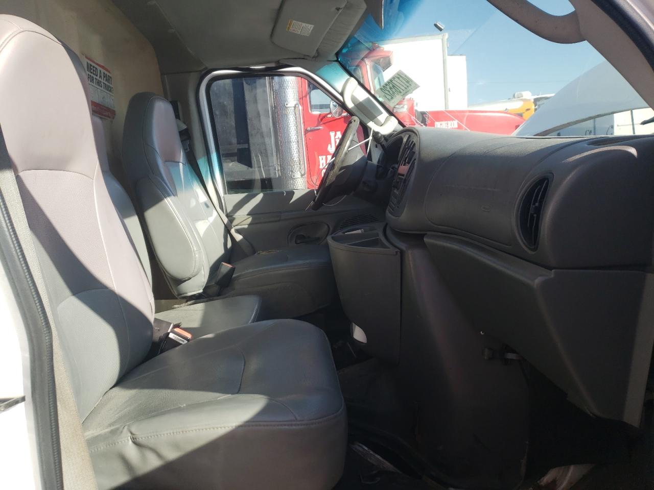 Photo 5 from auction – 2007 FORD ECONOLINE with VIN 1FDXE45S37DA22378