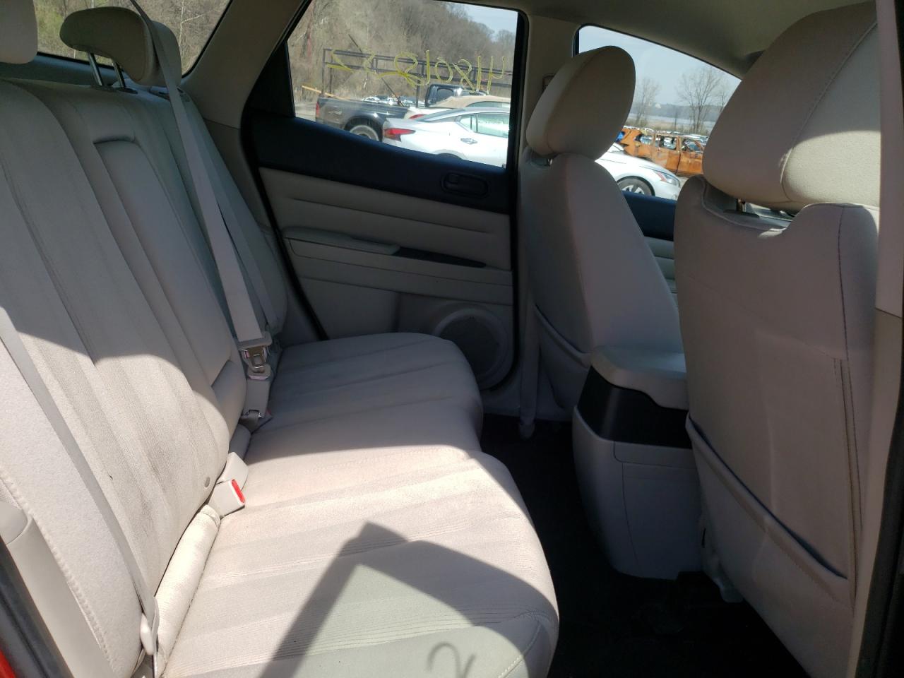 صورة رقم 6 من المزاد - 2010 MAZDA CX-7 مع VIN JM3ER2WM7A0329725