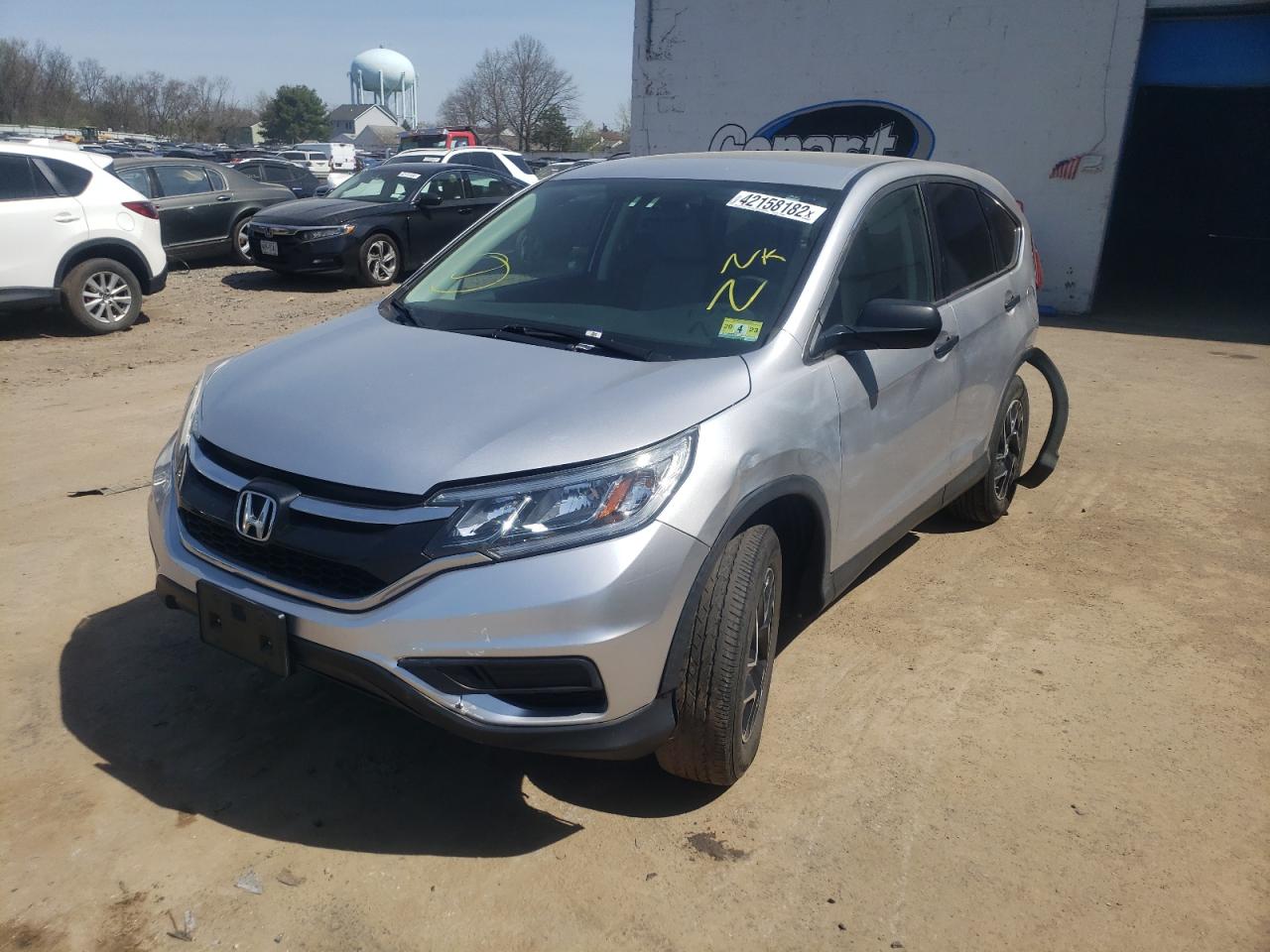 Photo 2 from auction – 2016 HONDA CR-V SE with VIN 2HKRM4H47GH708396