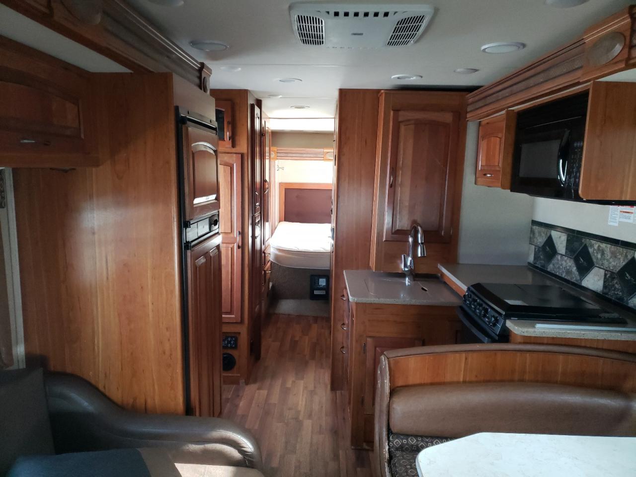 Photo 6 from auction – 2016 FORD ECONOLINE with VIN 1FDXE4FS9GDC20753